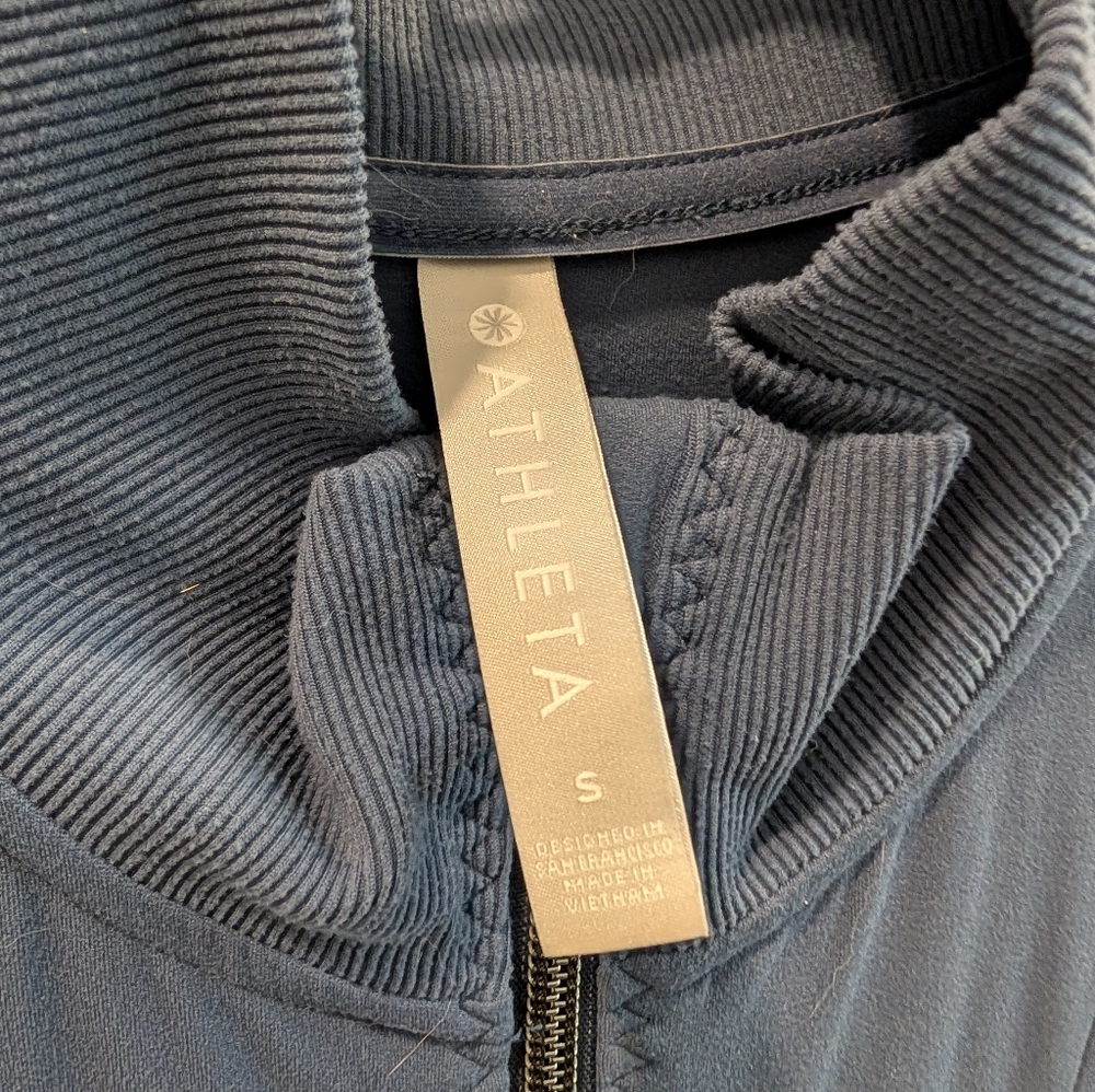Shanti Salutation Jacket in Powervita -Athleta, sold out! - Picture 3 of 6